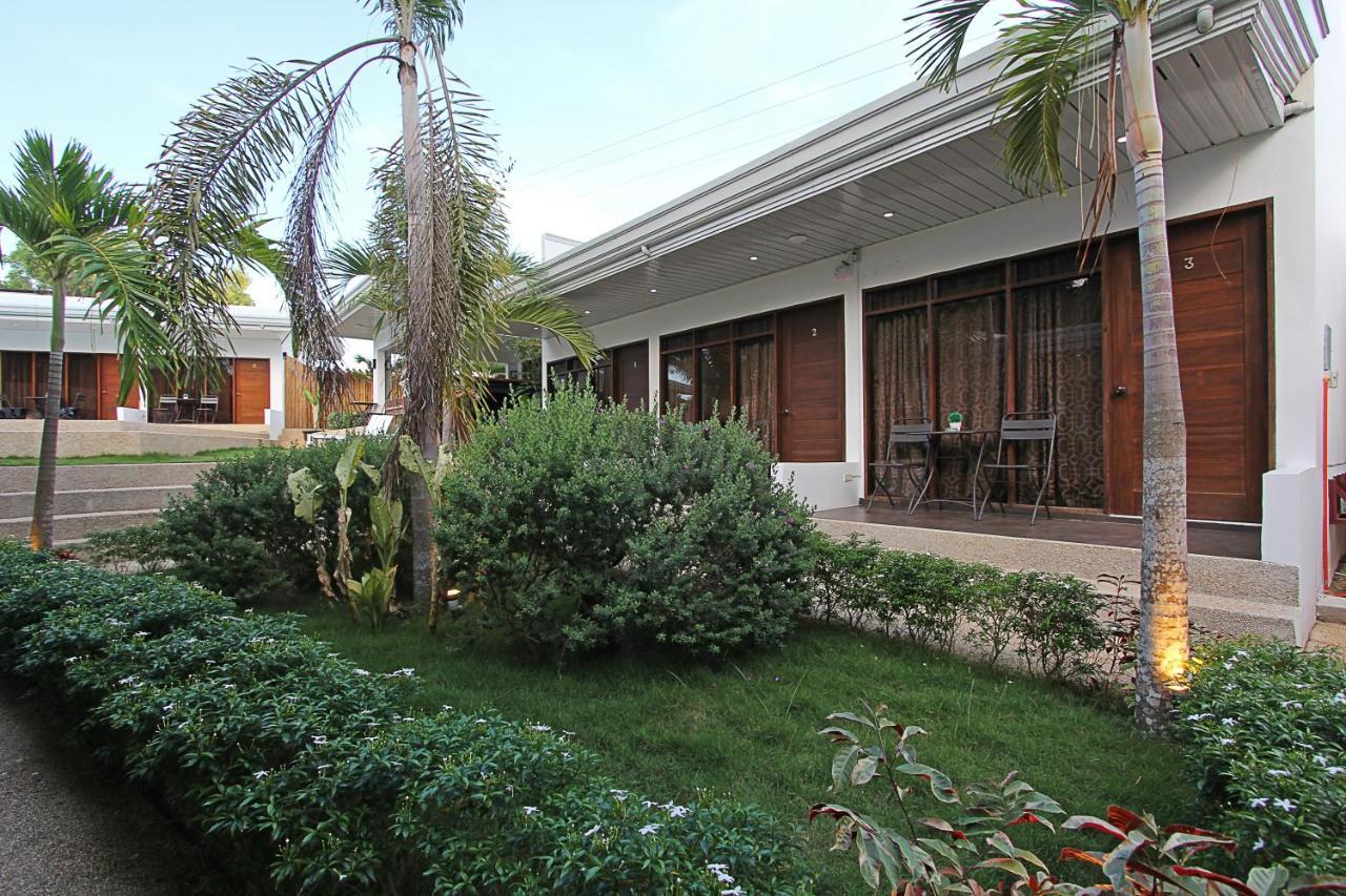 Villa Quest *